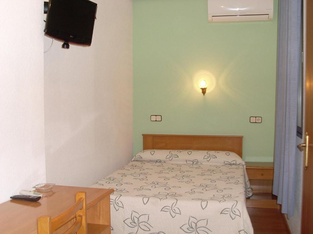 Hostal Fernandez Madri Exterior foto